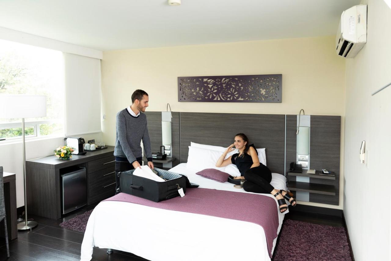 Hotel Bh El Poblado 메딜린 외부 사진