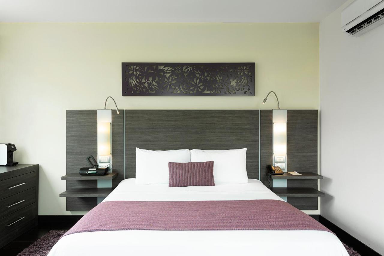 Hotel Bh El Poblado 메딜린 외부 사진