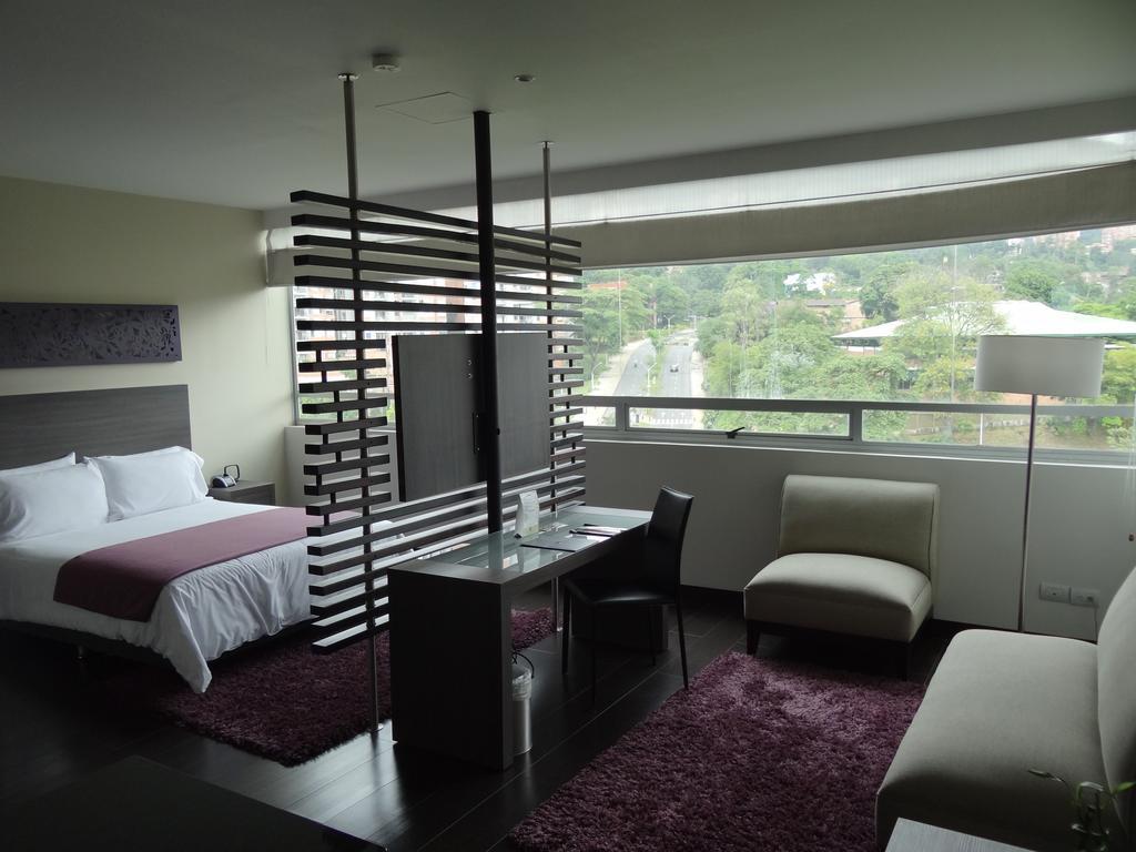 Hotel Bh El Poblado 메딜린 외부 사진