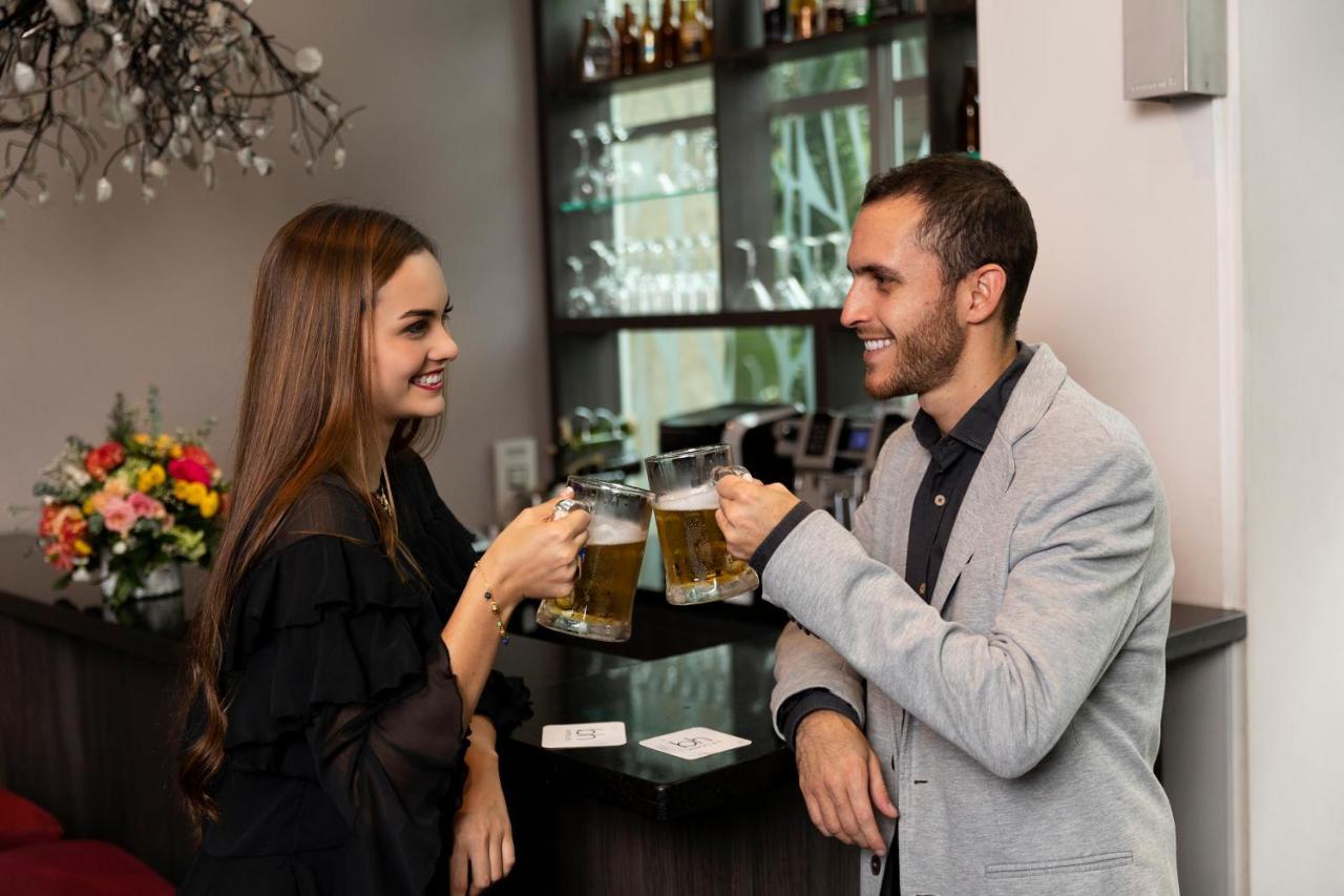 Hotel Bh El Poblado 메딜린 외부 사진