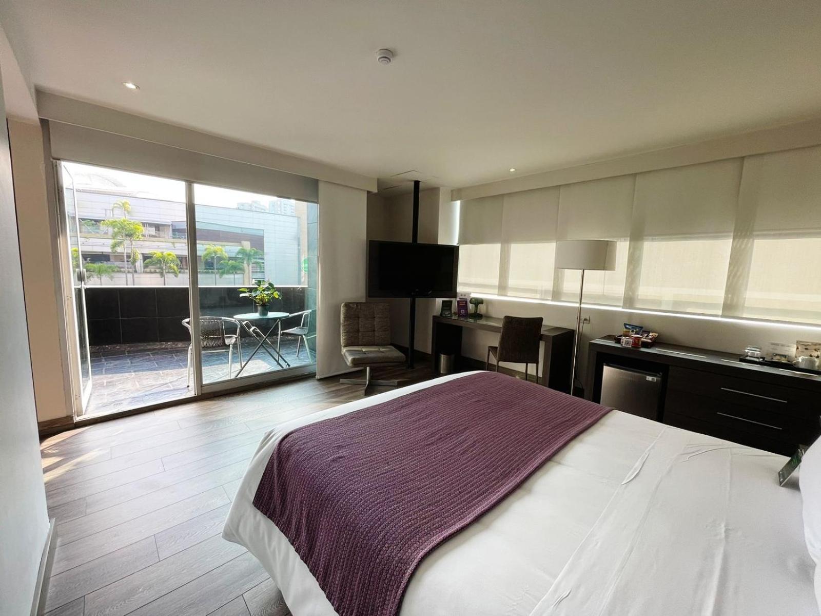 Hotel Bh El Poblado 메딜린 외부 사진