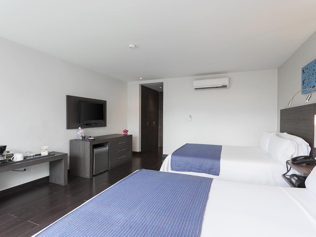 Hotel Bh El Poblado 메딜린 외부 사진